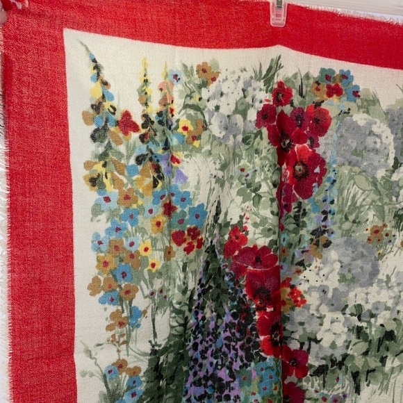 Vivienne Vintage Raw Edge Floral Square Scarf - Picture 10 of 16